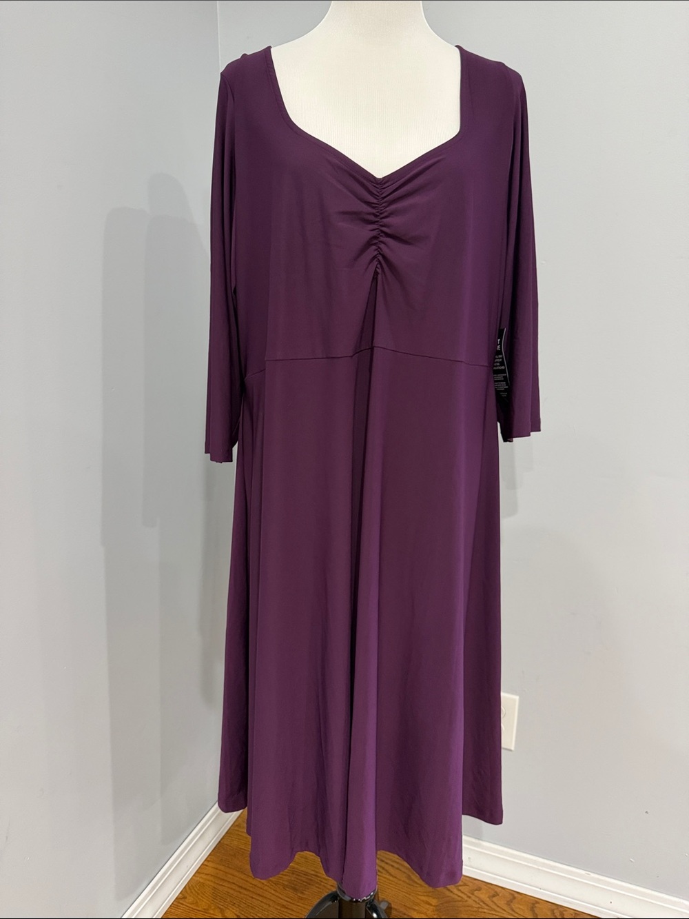 Women's Deep Plum Ruched V-Neck 3/4 Long Sleeve Dress